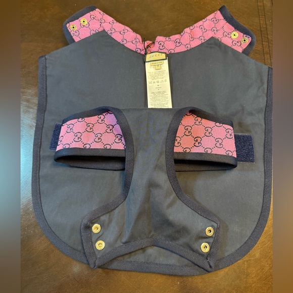 New Authentic Gucci Pink GG Logo Dog Trench Coat - Picture 11 of 16